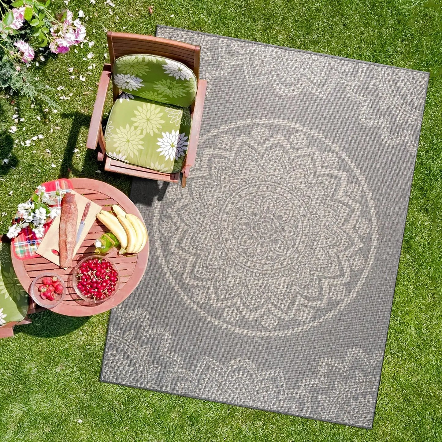 Outdoor Reversible And Washable Area Rug