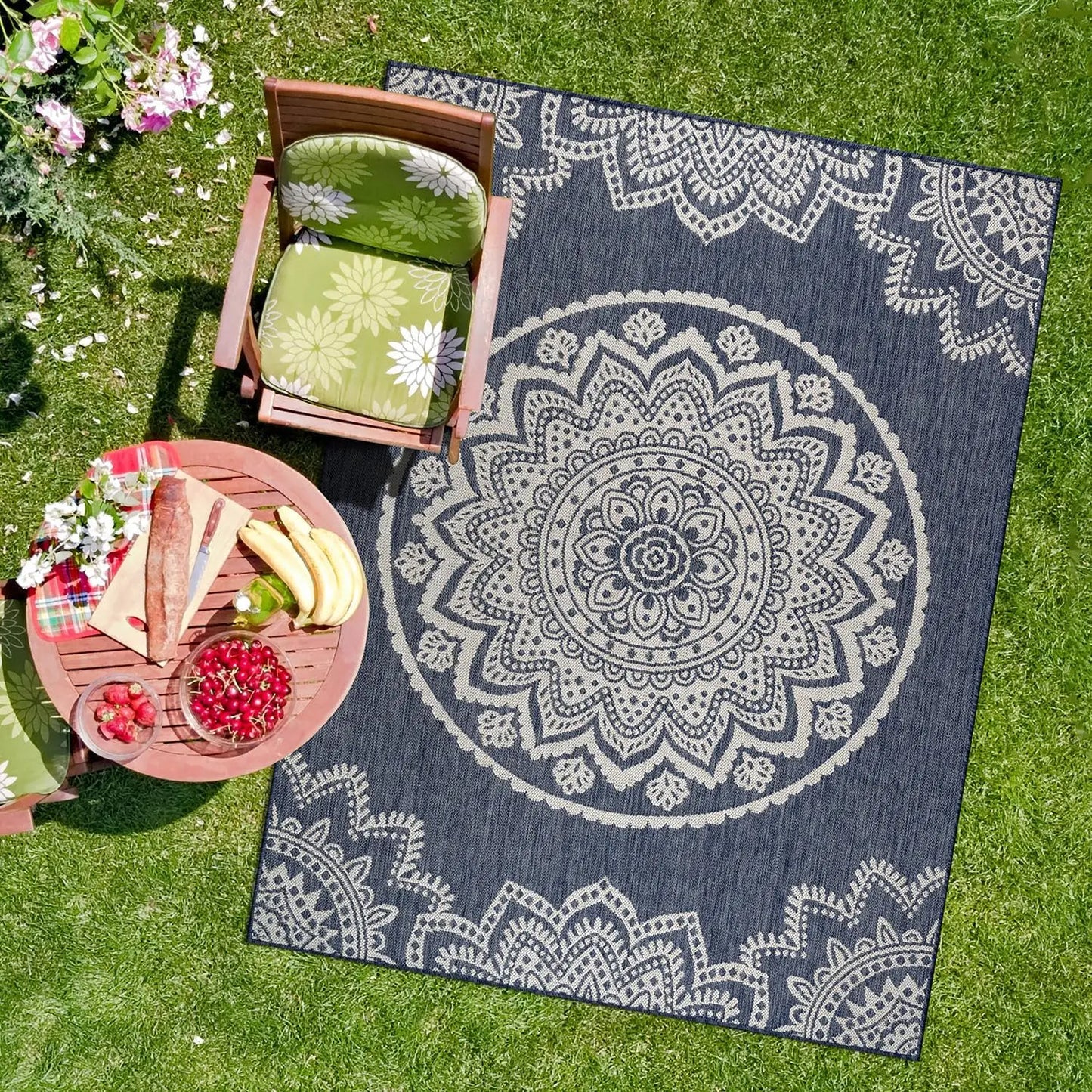 Outdoor Reversible And Washable Area Rug
