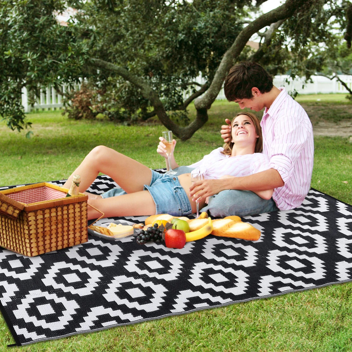 Waterproof, Reversible Outdoor 5x8 Modern Geometric Rug